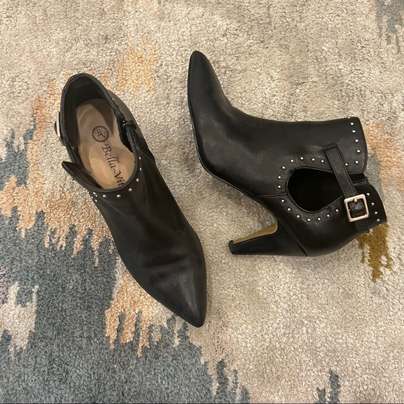 Bella Vita Delfina Black Leather Booties - Picture 3 of 7